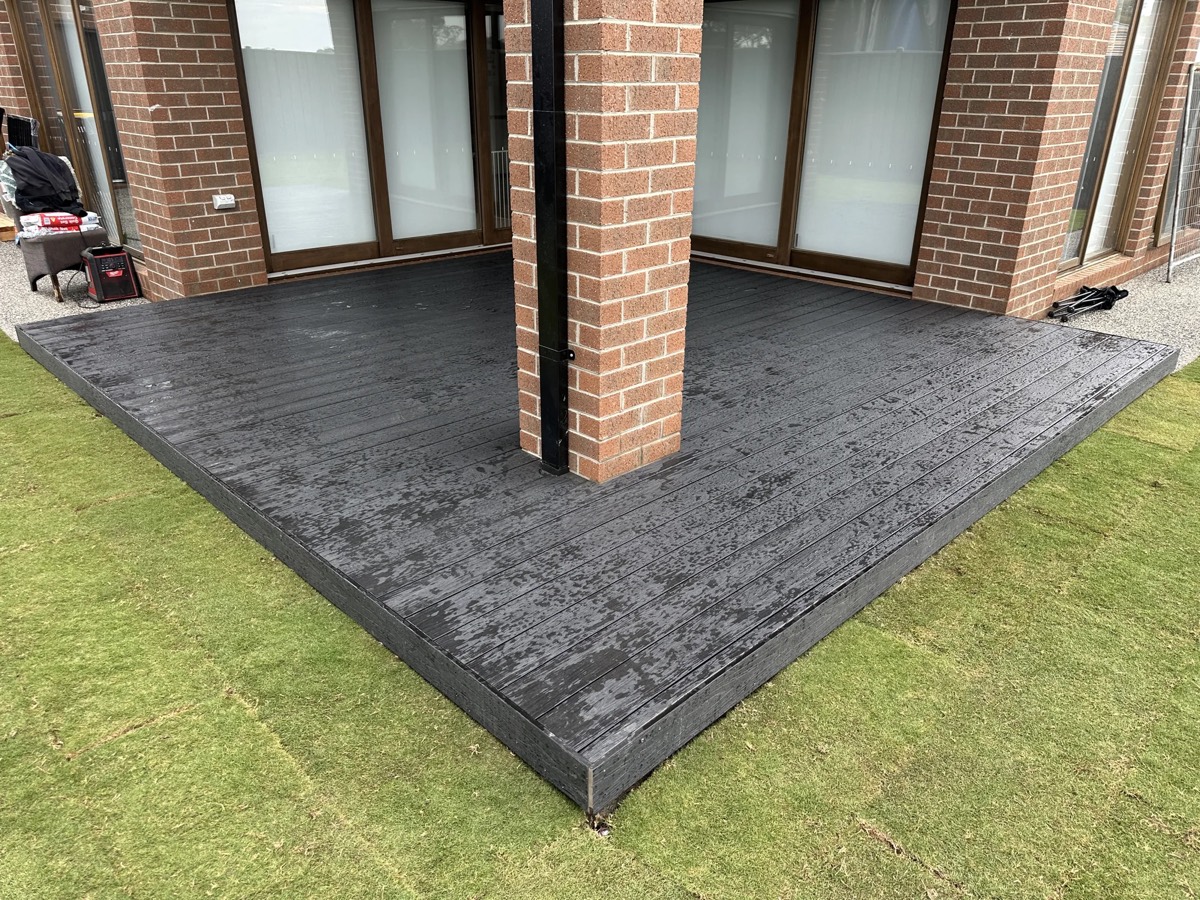 Charcoal composite deck alfresco