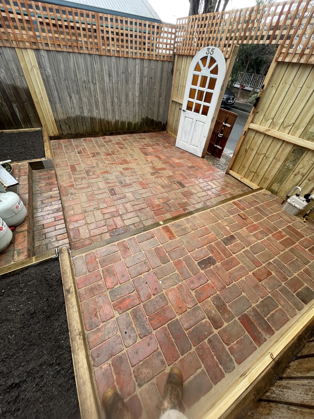 Recycled brick paved patio